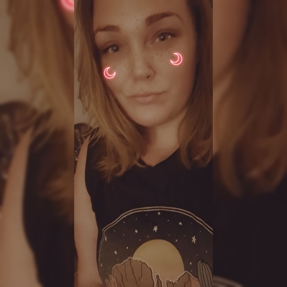 Meet your Posher, Krystal - Picture 4 of 14